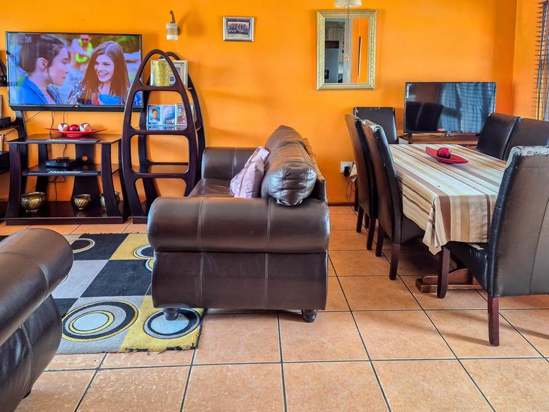3 Bedroom Property for Sale in Tuscany Glen Western Cape